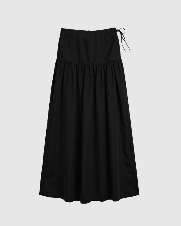 bao-organic-cotton-drop-waist-skirt-black-flat