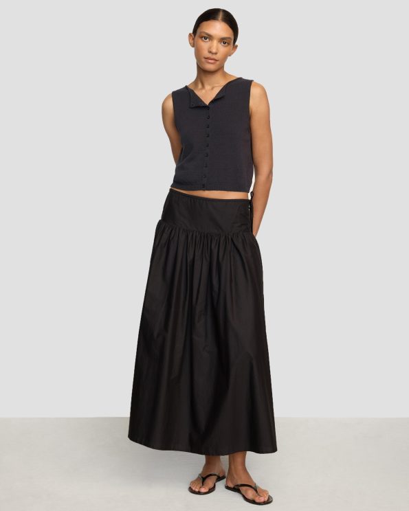 elith-cotton-linen-button-knit-vest-washed-black-4_207a911d-5cf9-4f8e-b6ab-5b15f93170db